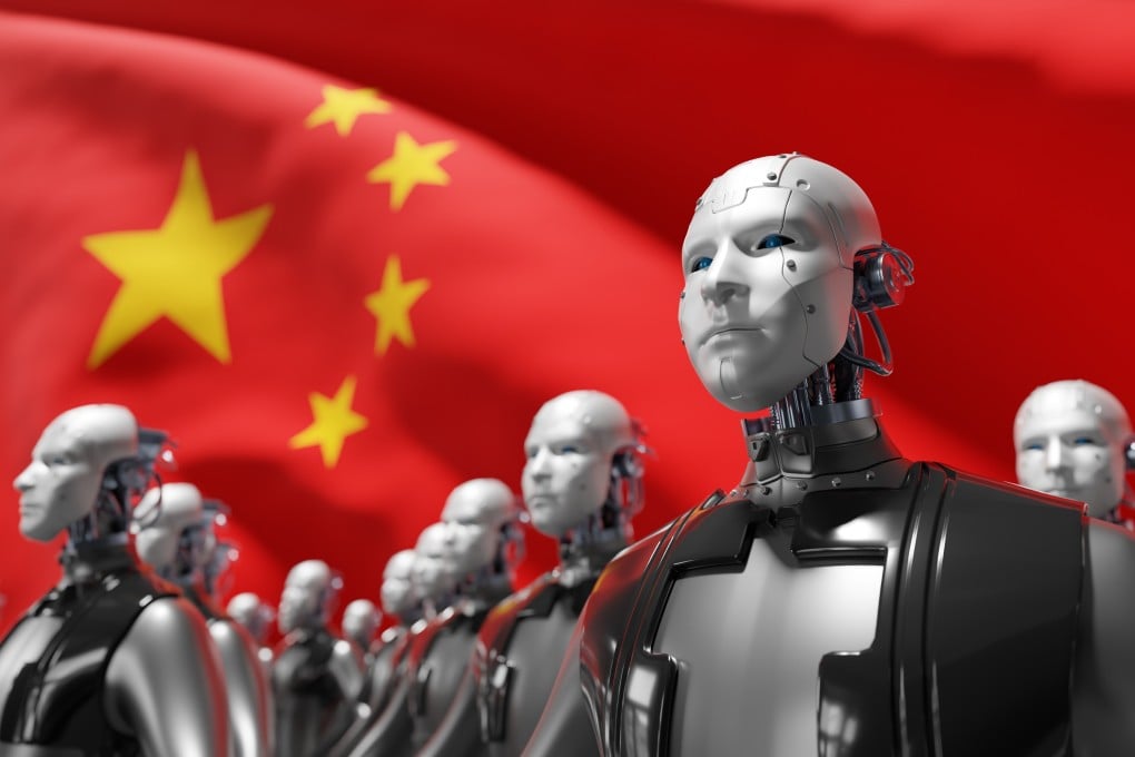 Hình minh hoạ nhiều robot hình người màu bạc đứng thành hàng trước lá cờ Trung Quốc nền đỏ ngôi sao vàng. Tin chính ngày 28/05/2026: Trung Quốc mở rộng quy định hạn chế xuất ngoại sang nhà nghiên cứu AI tại Alibaba và DeepSeek.